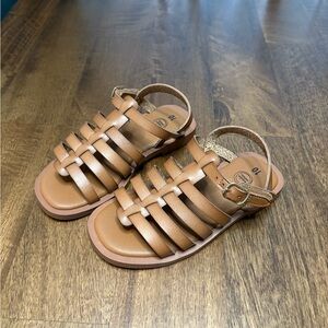 Wonder Nation-NWOT- 10 Kids Tan Sandals